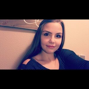 Meet your Posher, Alissa